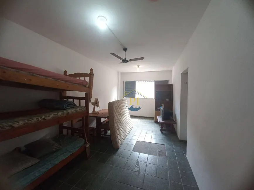 Foto 2 de Kitnet com 1 quarto à venda, 32m2 em Mirim, Praia Grande - SP