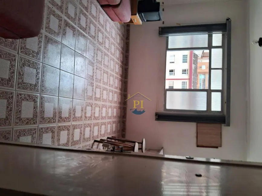 Foto 3 de Kitnet com 1 quarto à venda, 30m2 em Boqueirão, Praia Grande - SP