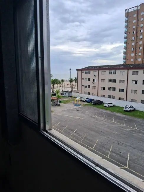 Foto 1 de Kitnet com 1 quarto à venda, 30m2 em Boqueirão, Praia Grande - SP