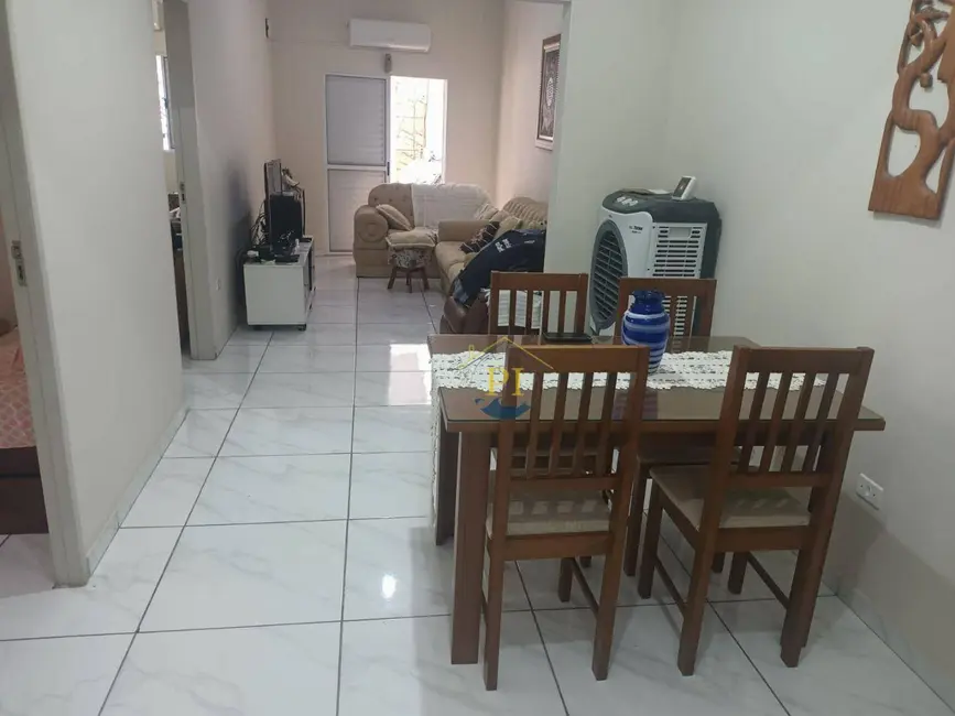 Casa com 2 quartos à venda, 80m2 em Praia Grande - SP - imagem 4 Foto 4 de Casa com 2 quartos à venda, 80m2 em Praia Grande - SP