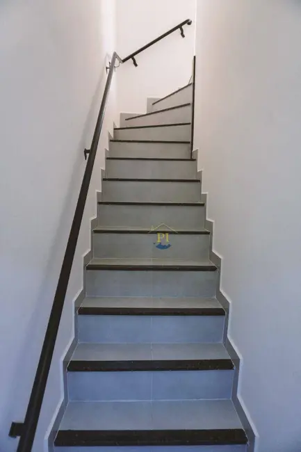 Foto 2 de Sobrado com 2 quartos à venda, 82m2 em Mirim, Praia Grande - SP