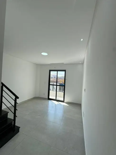 Foto 6 de Sobrado com 3 quartos à venda, 101m2 em Maracanã, Praia Grande - SP