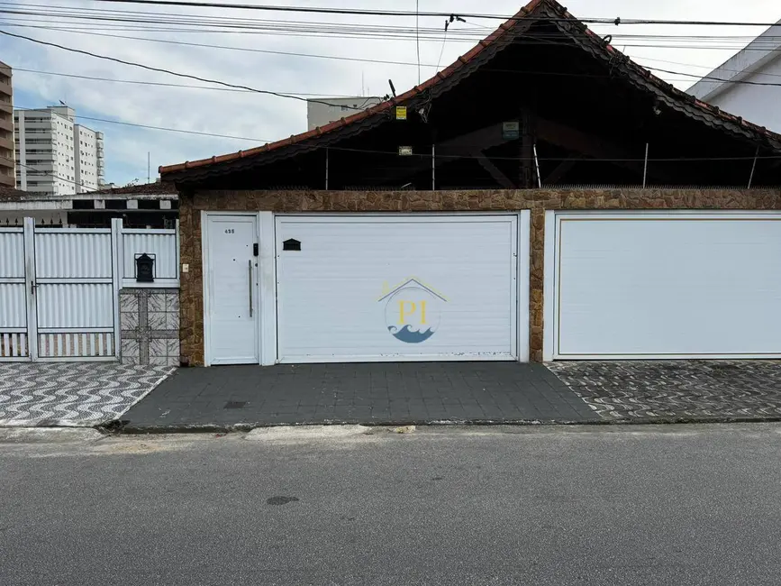 Foto 2 de Casa com 3 quartos à venda, 217m2 em Tupi, Praia Grande - SP