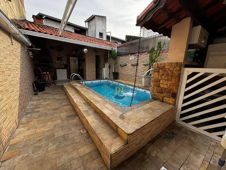 Foto 1 de Casa com 3 quartos à venda, 217m2 em Tupi, Praia Grande - SP