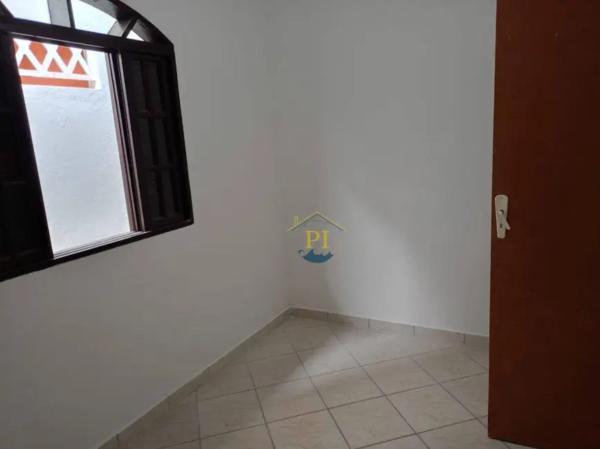 Casa com 3 quartos para alugar, 70m2 em Praia Grande - SP - imagem 6 Foto 6 de Casa com 3 quartos para alugar, 70m2 em Praia Grande - SP