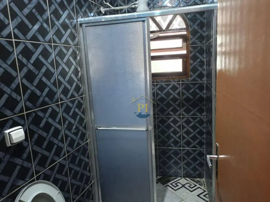 Casa com 3 quartos para alugar, 70m2 em Praia Grande - SP - imagem 3 Foto 3 de Casa com 3 quartos para alugar, 70m2 em Praia Grande - SP
