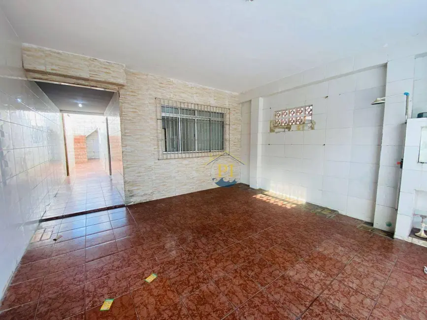 Foto 2 de Sobrado com 2 quartos para alugar, 100m2 em Ocian, Praia Grande - SP