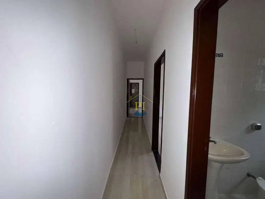 Casa com 2 quartos para alugar, 90m2 em Ocian, Praia Grande - SP - imagem 9 Foto 9 de Casa com 2 quartos para alugar, 90m2 em Ocian, Praia Grande - SP