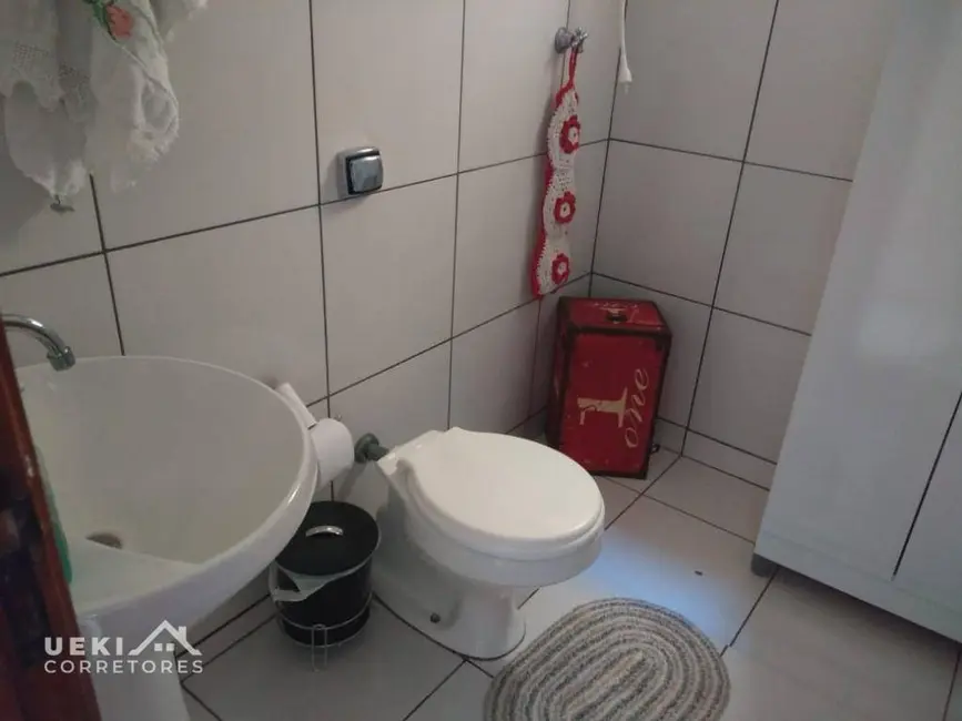 Casa com 2 quartos à venda, 125m2 em Jardim Roma, Londrina - PR - imagem 4 Foto 4 de Casa com 2 quartos à venda, 125m2 em Jardim Roma, Londrina - PR