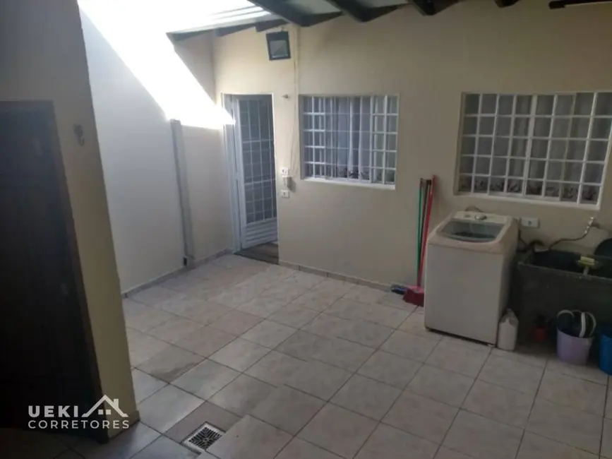 Casa com 2 quartos à venda, 125m2 em Jardim Roma, Londrina - PR - imagem 6 Foto 6 de Casa com 2 quartos à venda, 125m2 em Jardim Roma, Londrina - PR