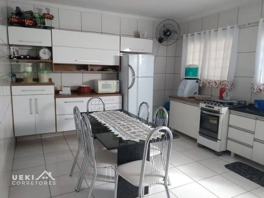 Casa com 2 quartos à venda, 125m2 em Jardim Roma, Londrina - PR - imagem 2 Foto 2 de Casa com 2 quartos à venda, 125m2 em Jardim Roma, Londrina - PR