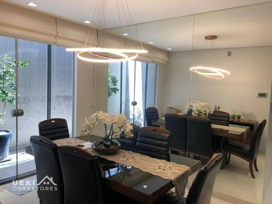 Casa com 3 quartos à venda, 275m2 em Waldemar Hauer, Londrina - PR - imagem 5 Foto 5 de Casa com 3 quartos à venda, 275m2 em Waldemar Hauer, Londrina - PR