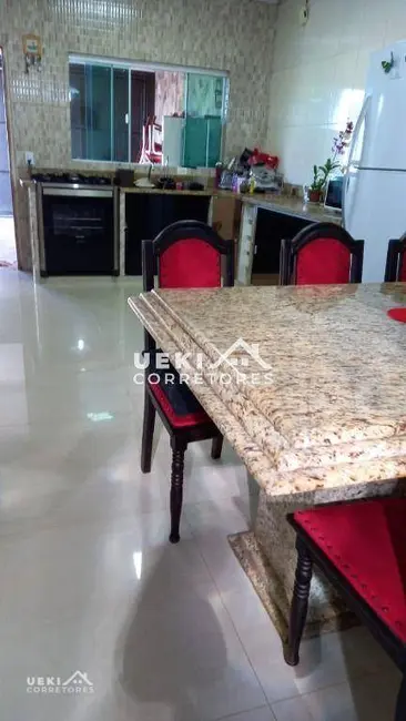 Casa com 3 quartos à venda, 267m2 em Jardim Vale Azul, Londrina - PR - imagem 4 Foto 4 de Casa com 3 quartos à venda, 267m2 em Jardim Vale Azul, Londrina - PR