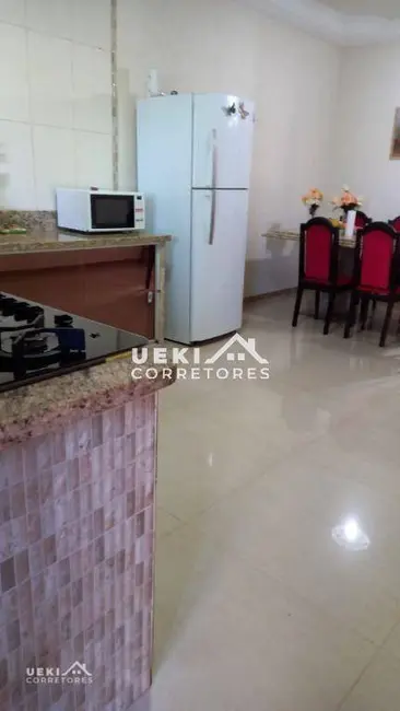 Casa com 3 quartos à venda, 267m2 em Jardim Vale Azul, Londrina - PR - imagem 5 Foto 5 de Casa com 3 quartos à venda, 267m2 em Jardim Vale Azul, Londrina - PR
