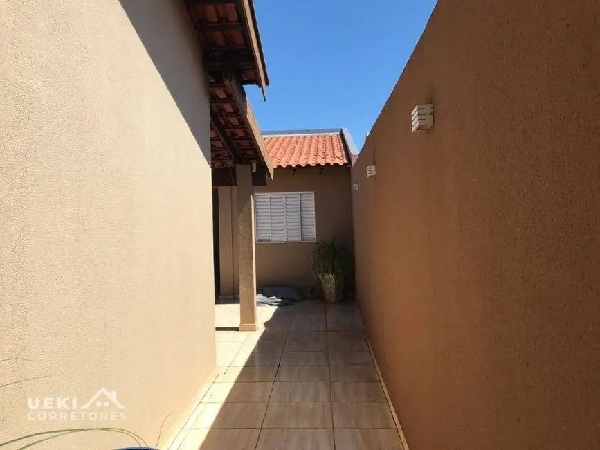Casa com 3 quartos à venda, 308m2 em Maria Lúcia, Londrina - PR - imagem 7 Foto 7 de Casa com 3 quartos à venda, 308m2 em Maria Lúcia, Londrina - PR