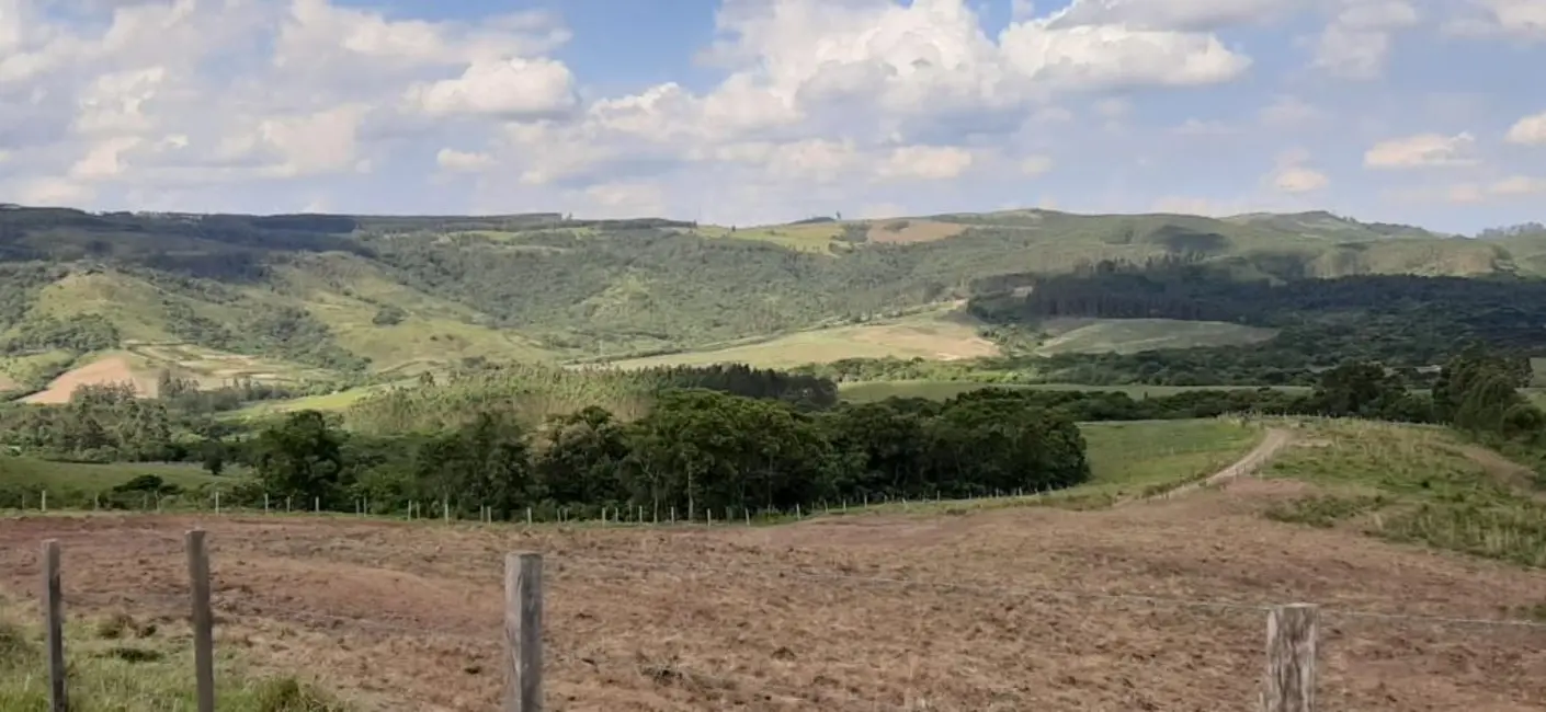 Foto 1 de Fazenda / Haras à venda, 1089000m2 em Sao Jeronimo Da Serra - PR