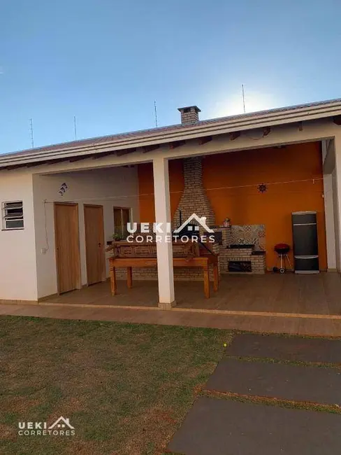 Casa com 3 quartos à venda, 450m2 em Califórnia, Londrina - PR - imagem 8 Foto 8 de Casa com 3 quartos à venda, 450m2 em Califórnia, Londrina - PR