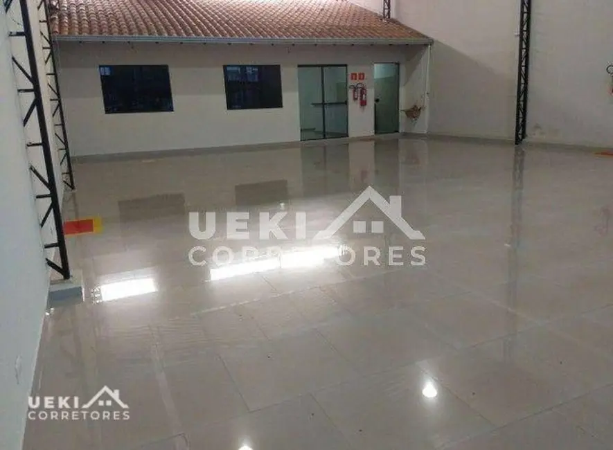 Armazém / Galpão à venda, 250m2 em Aragarça, Londrina - PR - imagem 6 Foto 6 de Armazém / Galpão à venda, 250m2 em Aragarça, Londrina - PR