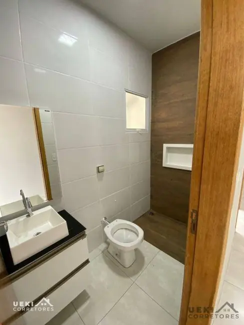 Casa com 3 quartos à venda, 125m2 em Jardim Nova Londres, Londrina - PR - imagem 5 Foto 5 de Casa com 3 quartos à venda, 125m2 em Jardim Nova Londres, Londrina - PR