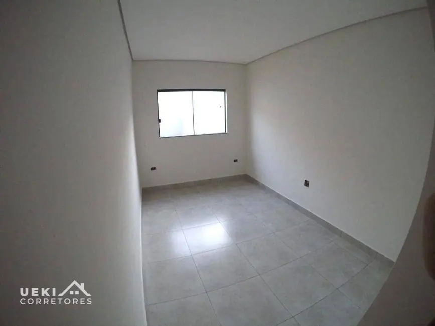 Casa com 2 quartos à venda, 125m2 em Colinas, Londrina - PR - imagem 4 Foto 4 de Casa com 2 quartos à venda, 125m2 em Colinas, Londrina - PR