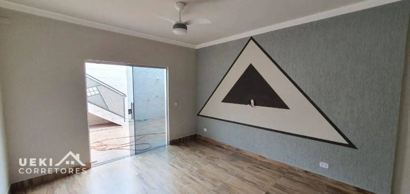 Casa de Condomínio com 3 quartos à venda, 250m2 em Parque Leblon, Londrina - PR - imagem 8 Foto 8 de Casa de Condomínio com 3 quartos à venda, 250m2 em Parque Leblon, Londrina - PR