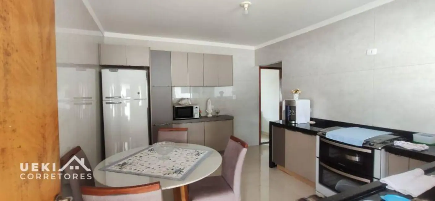 Casa com 4 quartos à venda, 475m2 em Monte Belo, Londrina - PR - imagem 1 Foto 1 de Casa com 4 quartos à venda, 475m2 em Monte Belo, Londrina - PR