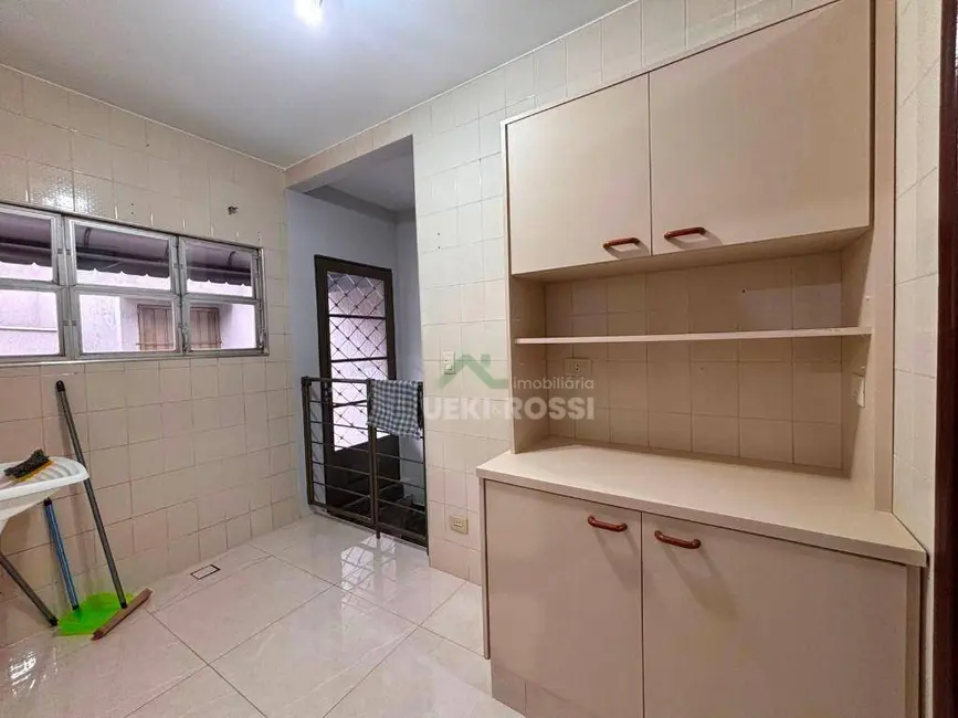Foto 5 de Casa com 3 quartos à venda e para alugar, 525m2 em Dom Pedro, Londrina - PR