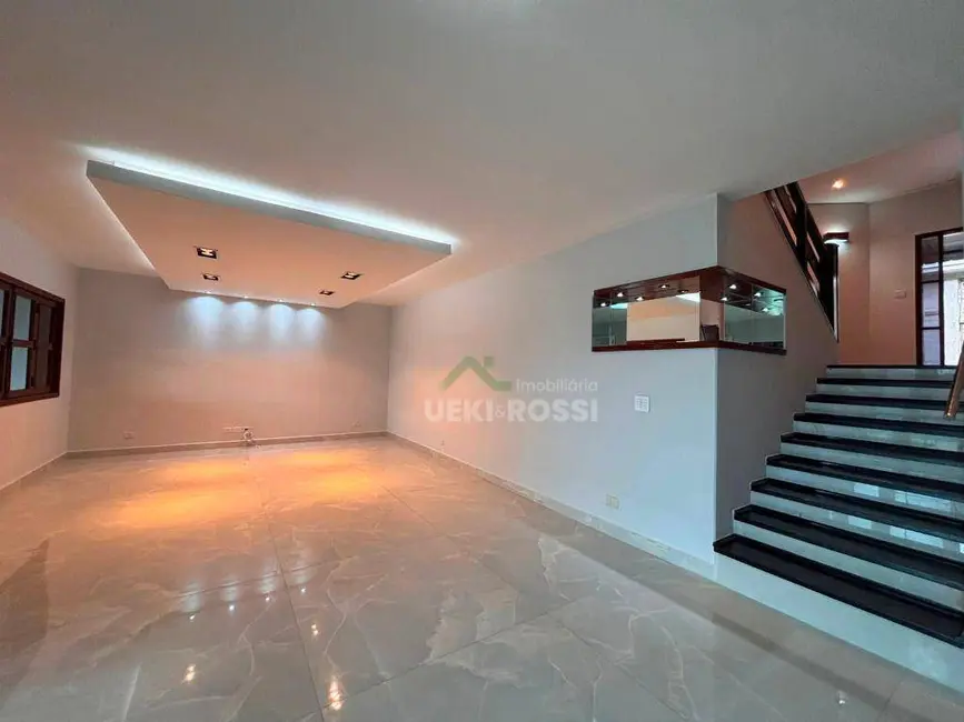 Foto 1 de Casa com 3 quartos à venda e para alugar, 525m2 em Dom Pedro, Londrina - PR