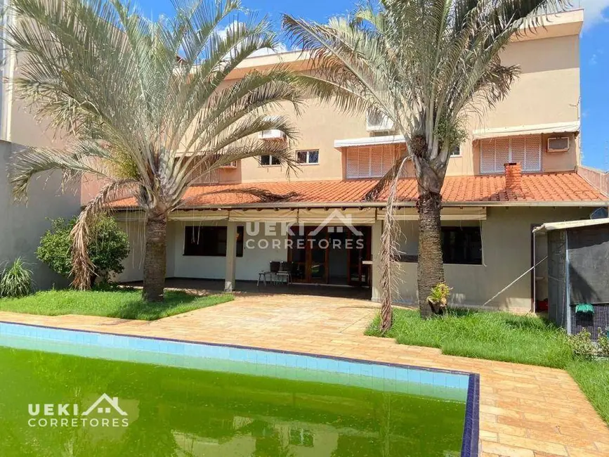 Casa com 3 quartos à venda, 525m2 em Dom Pedro, Londrina - PR - imagem 1 Foto 1 de Casa com 3 quartos à venda, 525m2 em Dom Pedro, Londrina - PR