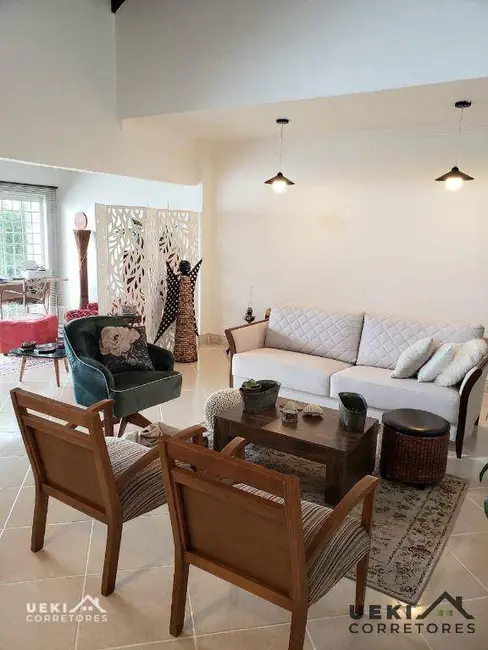 Casa com 3 quartos à venda, 254m2 em Cambezinho, Londrina - PR - imagem 5 Foto 5 de Casa com 3 quartos à venda, 254m2 em Cambezinho, Londrina - PR