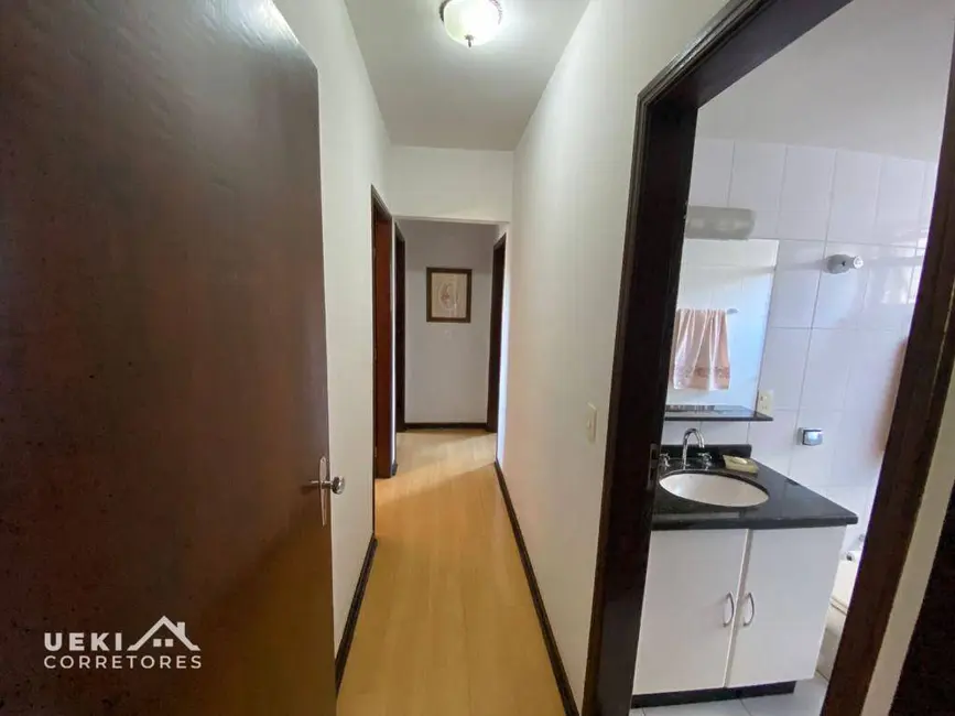 Apartamento com 3 quartos à venda, 136m2 em Centro, Londrina - PR - imagem 9 Foto 9 de Apartamento com 3 quartos à venda, 136m2 em Centro, Londrina - PR