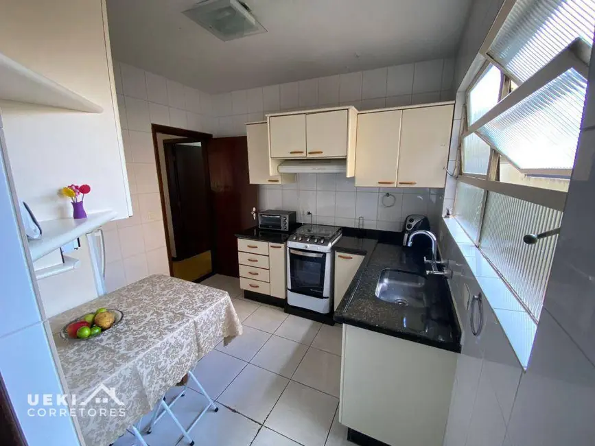 Apartamento com 3 quartos à venda, 136m2 em Centro, Londrina - PR - imagem 8 Foto 8 de Apartamento com 3 quartos à venda, 136m2 em Centro, Londrina - PR