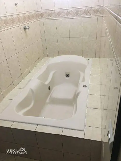 Casa com 3 quartos à venda, 317m2 em Aquilles Sthengel, Londrina - PR - imagem 7 Foto 7 de Casa com 3 quartos à venda, 317m2 em Aquilles Sthengel, Londrina - PR