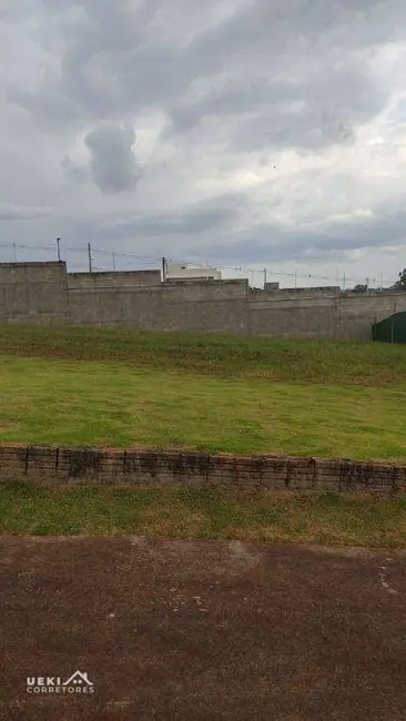 Foto 1 de Terreno / Lote à venda, 250m2 em Jardim Portal dos Pioneiros, Londrina - PR