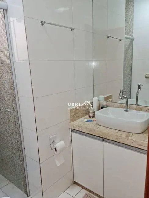 Casa com 3 quartos à venda, 125m2 em Londrina - PR - imagem 3 Foto 3 de Casa com 3 quartos à venda, 125m2 em Londrina - PR