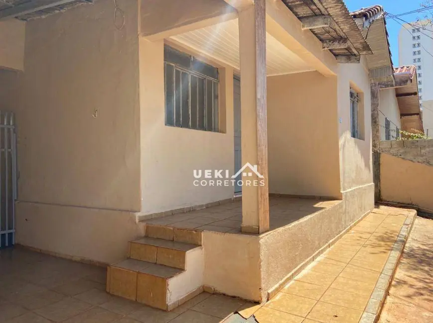 Casa com 3 quartos à venda, 287m2 em Jardim Indianápolis, Londrina - PR - imagem 4 Foto 4 de Casa com 3 quartos à venda, 287m2 em Jardim Indianápolis, Londrina - PR
