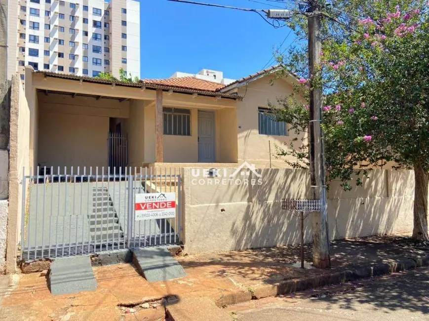 Foto 2 de Casa com 3 quartos à venda, 287m2 em Jardim Indianápolis, Londrina - PR