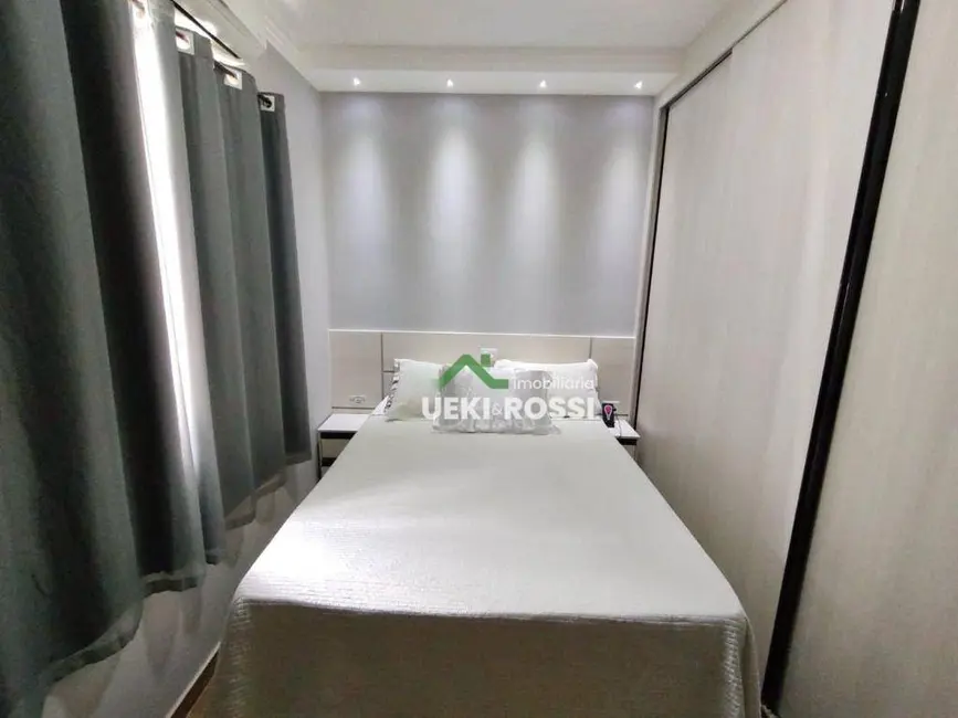 Casa com 3 quartos à venda, 150m2 em Califórnia, Londrina - PR - imagem 8 Foto 8 de Casa com 3 quartos à venda, 150m2 em Califórnia, Londrina - PR