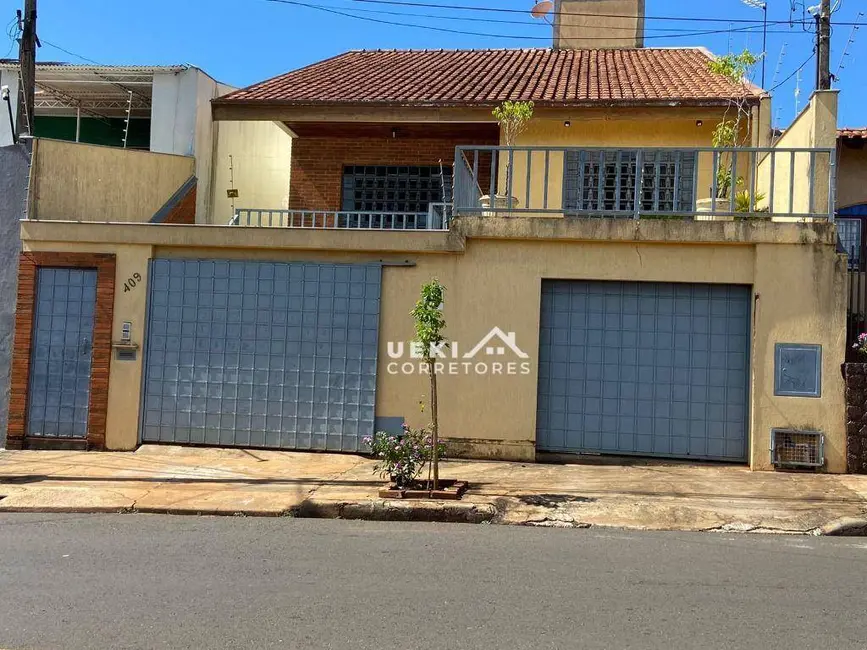 Foto 1 de Casa com 5 quartos à venda, 275m2 em Califórnia, Londrina - PR