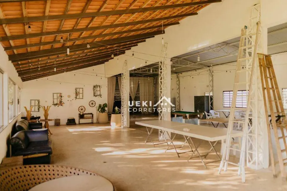 Chácara com 3 quartos à venda, 10000m2 em Centro, Arapongas - PR - imagem 7 Foto 7 de Chácara com 3 quartos à venda, 10000m2 em Centro, Arapongas - PR