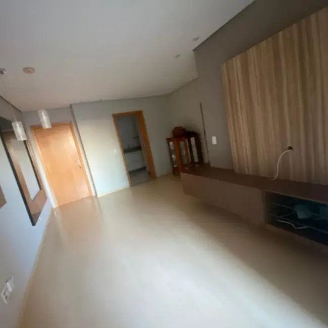 Apartamento com 3 quartos à venda, 147m2 em Centro, Londrina - PR - imagem 4 Foto 4 de Apartamento com 3 quartos à venda, 147m2 em Centro, Londrina - PR