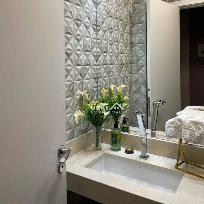 Apartamento com 3 quartos à venda, 211m2 em Santa Rosa, Londrina - PR - imagem 3 Foto 3 de Apartamento com 3 quartos à venda, 211m2 em Santa Rosa, Londrina - PR