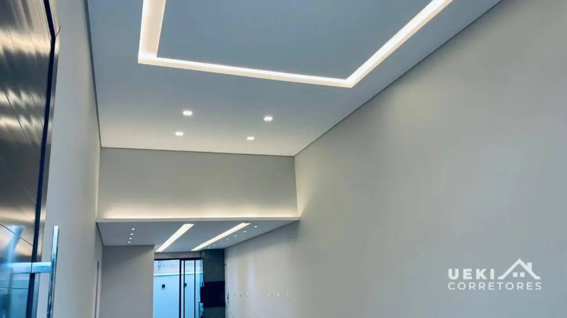 Casa de Condomínio com 3 quartos à venda, 250m2 em Londrina - PR - imagem 2 Foto 2 de Casa de Condomínio com 3 quartos à venda, 250m2 em Londrina - PR