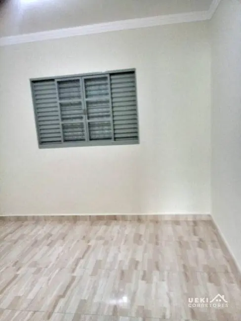 Casa com 3 quartos à venda, 200m2 em Jardim Planalto, Londrina - PR - imagem 5 Foto 5 de Casa com 3 quartos à venda, 200m2 em Jardim Planalto, Londrina - PR