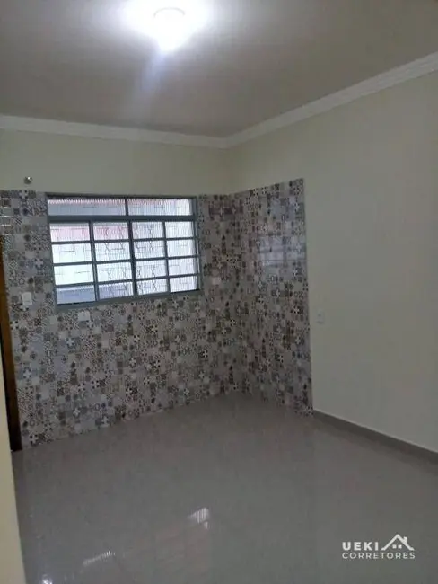 Casa com 3 quartos à venda, 200m2 em Jardim Planalto, Londrina - PR - imagem 6 Foto 6 de Casa com 3 quartos à venda, 200m2 em Jardim Planalto, Londrina - PR
