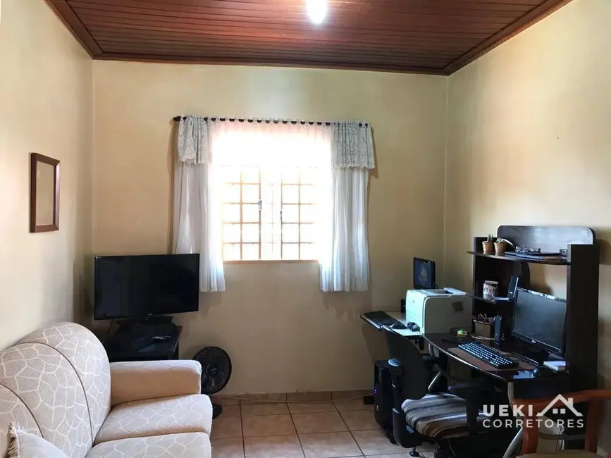 Casa com 2 quartos à venda, 303m2 em Jardim Alah, Londrina - PR - imagem 5 Foto 5 de Casa com 2 quartos à venda, 303m2 em Jardim Alah, Londrina - PR