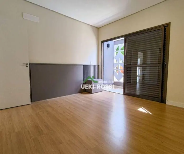Foto 7 de Casa com 3 quartos à venda, 256m2 em Londrina - PR
