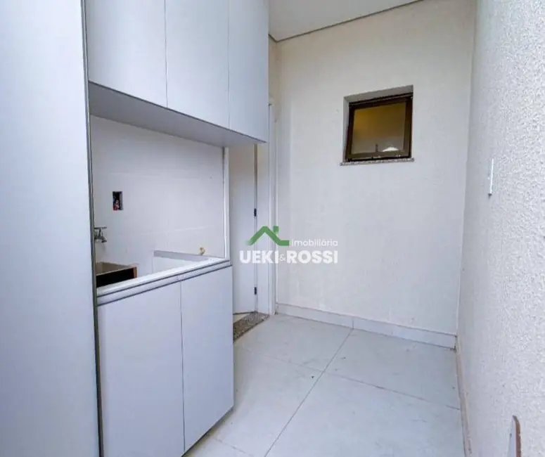 Foto 4 de Casa com 3 quartos à venda, 256m2 em Londrina - PR