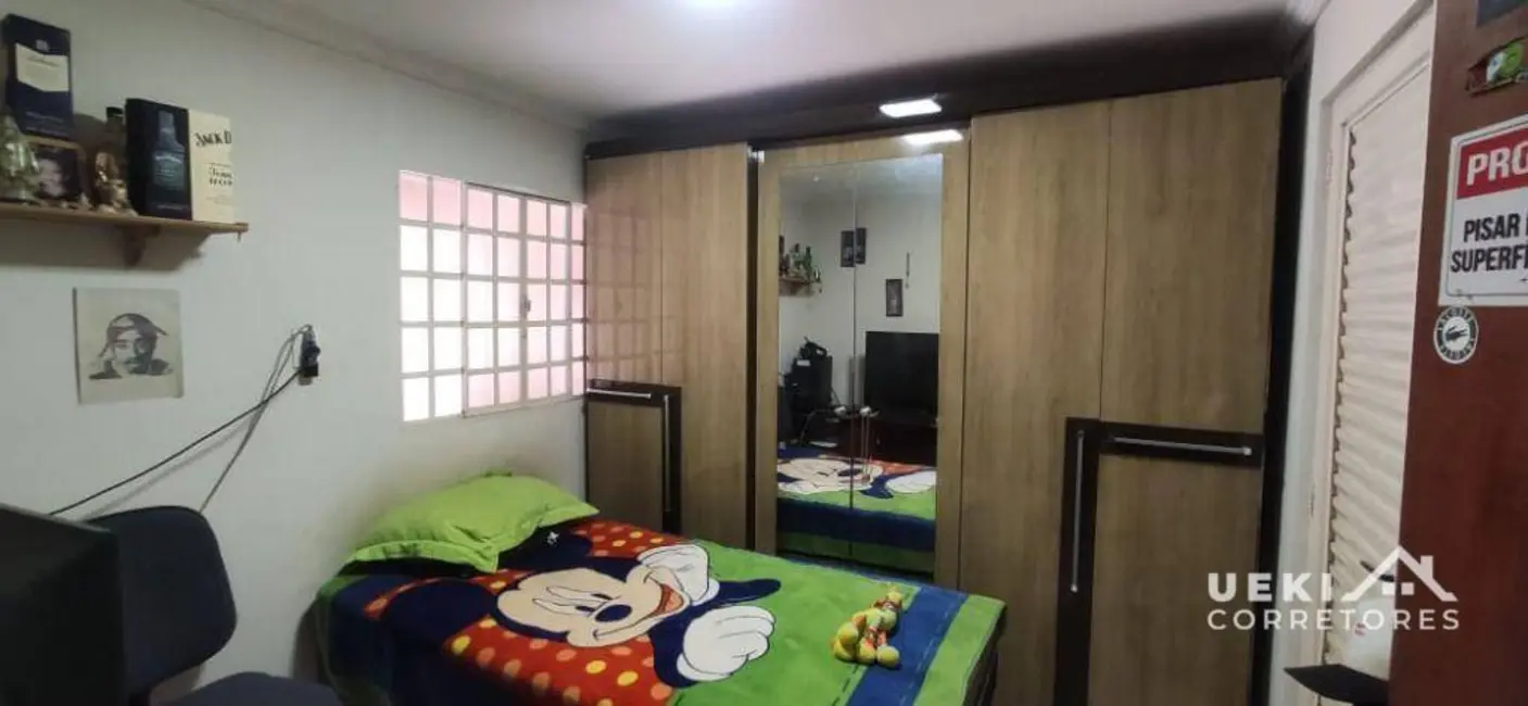 Casa com 3 quartos à venda, 275m2 em Alto da Boa Vista, Londrina - PR - imagem 8 Foto 8 de Casa com 3 quartos à venda, 275m2 em Alto da Boa Vista, Londrina - PR
