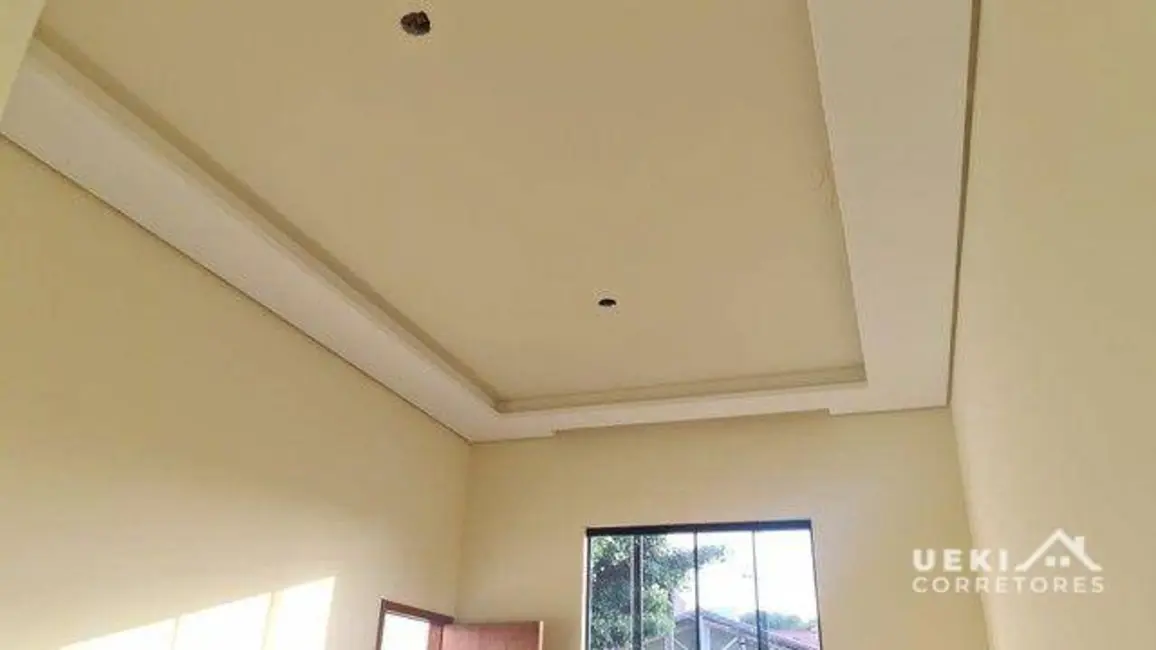 Casa com 3 quartos à venda, 150m2 em Londrina - PR - imagem 2 Foto 2 de Casa com 3 quartos à venda, 150m2 em Londrina - PR
